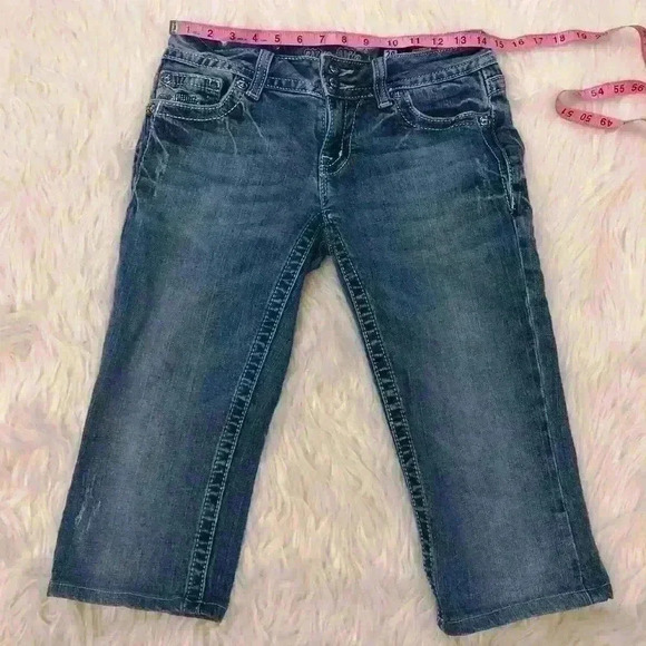 Miss Me Denim Women’s 28” Waist Shorts Pants - Picture 3 of 12